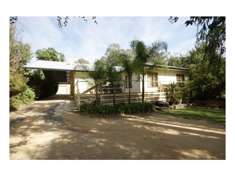 422 Hay Rd, Deniliquin NSW 2710