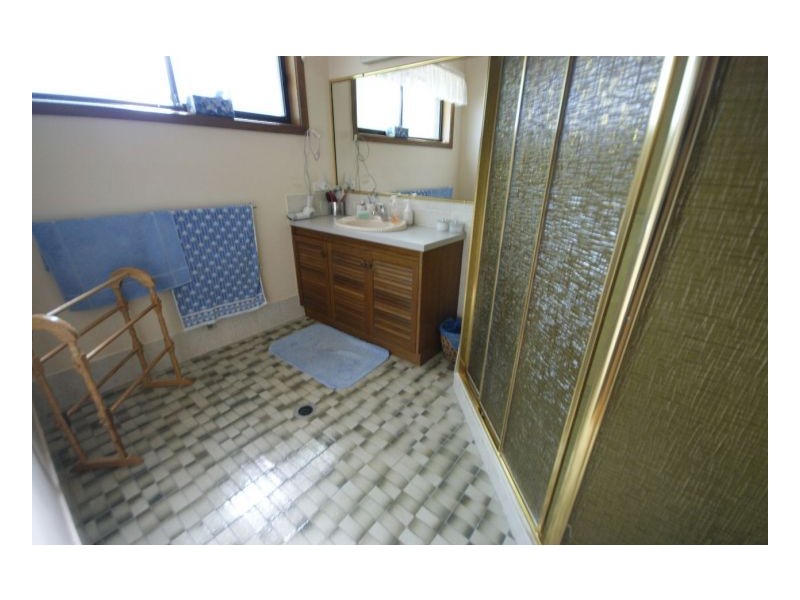 305 Victoria St, Deniliquin NSW 2710