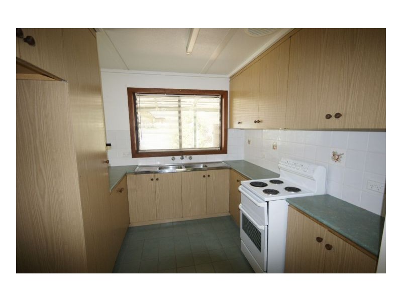 255 Harfleur Street, Deniliquin NSW 2710