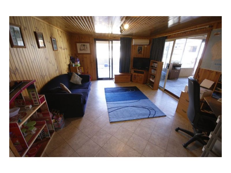 167 Faulkner St, Deniliquin NSW 2710