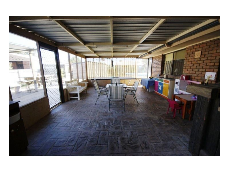 167 Faulkner St, Deniliquin NSW 2710