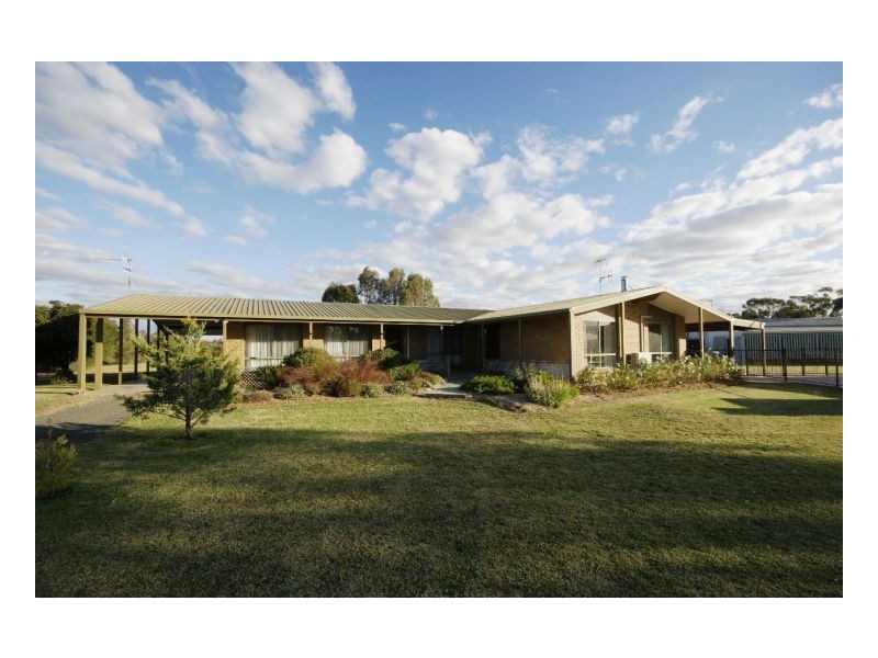 148 Hetherington St, Deniliquin NSW 2710