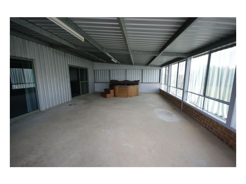 148 Hetherington St, Deniliquin NSW 2710