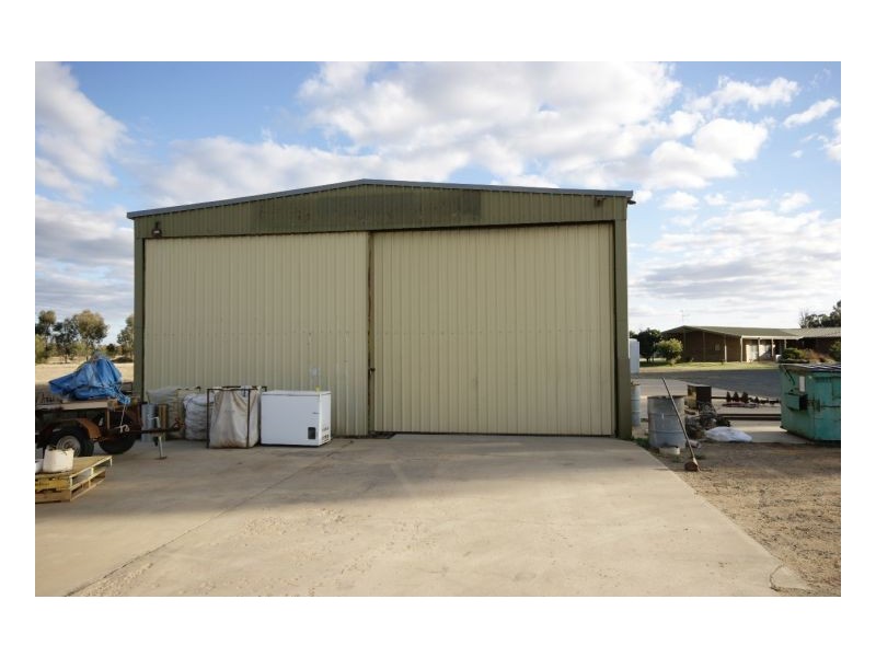 148 Hetherington St, Deniliquin NSW 2710