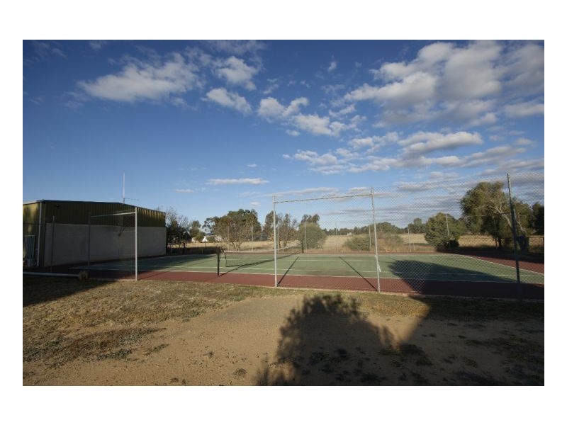 148 Hetherington St, Deniliquin NSW 2710