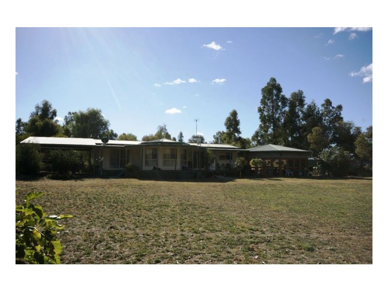 39 Echidna Way, Deniliquin NSW 2710