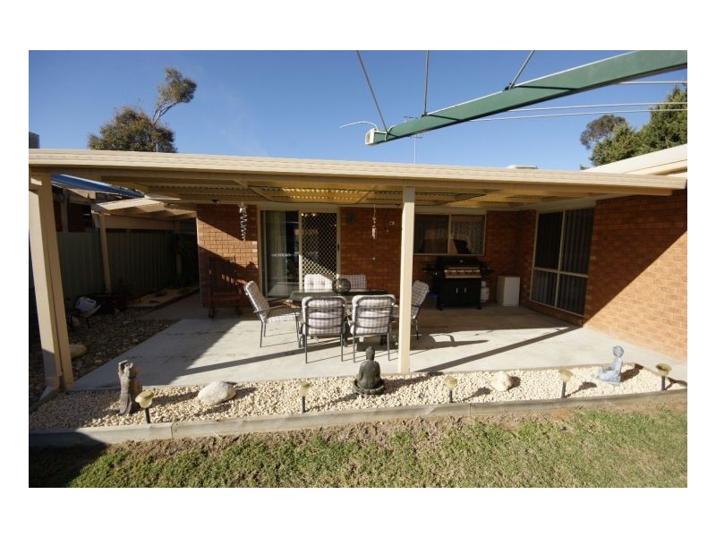 125 Ross St, Deniliquin NSW 2710