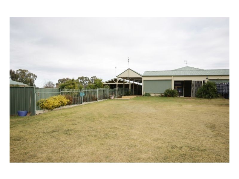 142 Riverside Estate, Deniliquin NSW 2710