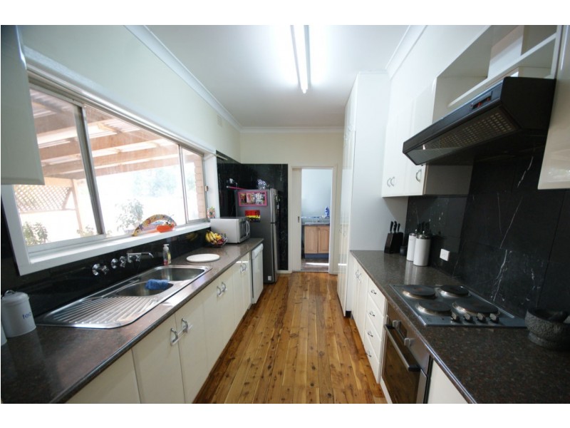 459 Sloane Street, Deniliquin NSW 2710