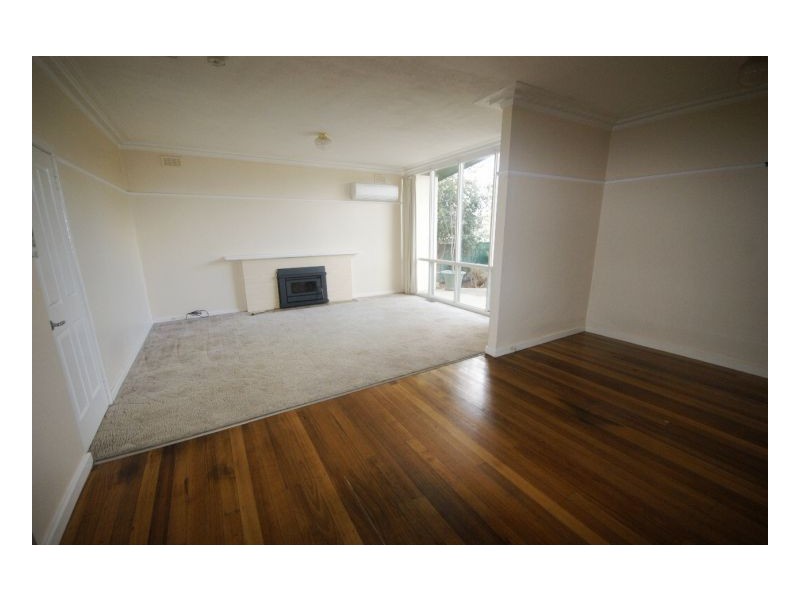 103 Macauley St, Deniliquin NSW 2710