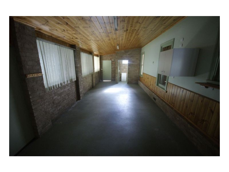 103 Macauley St, Deniliquin NSW 2710