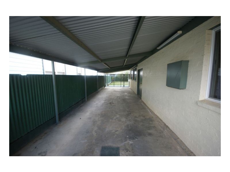 103 Macauley St, Deniliquin NSW 2710