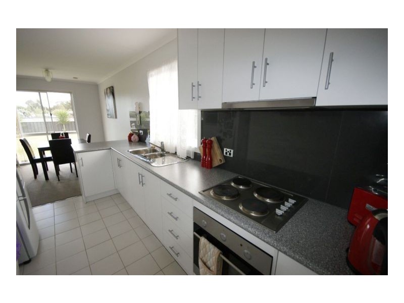 118 Wyatt St, Deniliquin NSW 2710