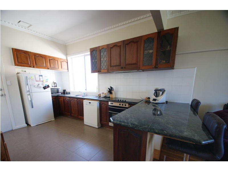 407 Wood St, Deniliquin NSW 2710