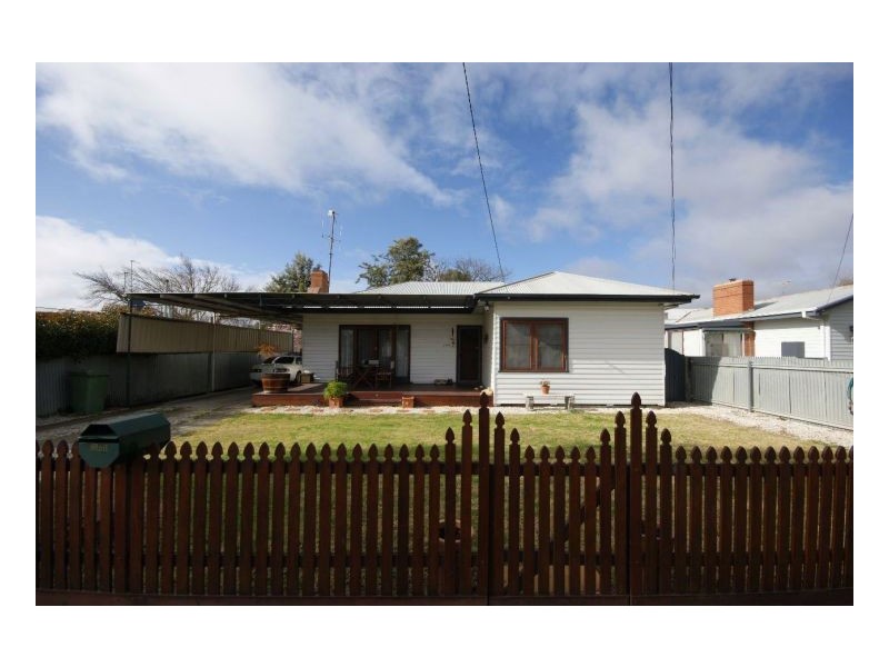 104 Butler St, Deniliquin NSW 2710