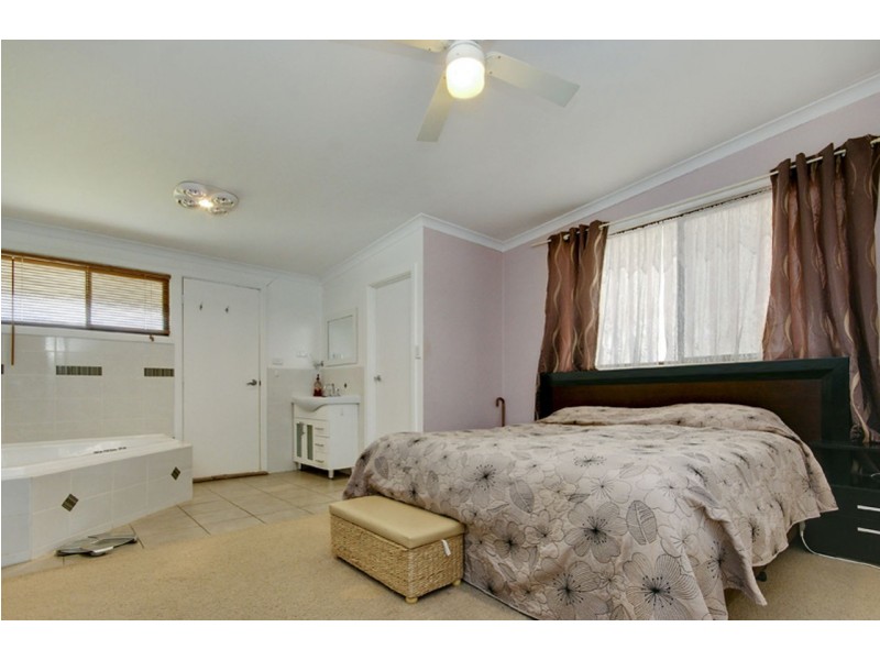 317 Finley Road, Deniliquin NSW 2710