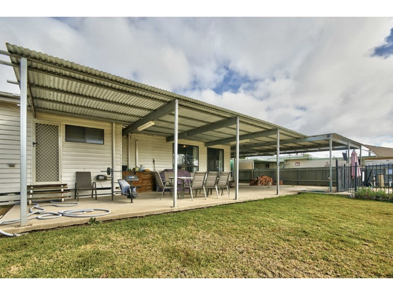 317 Finley Road, Deniliquin NSW 2710