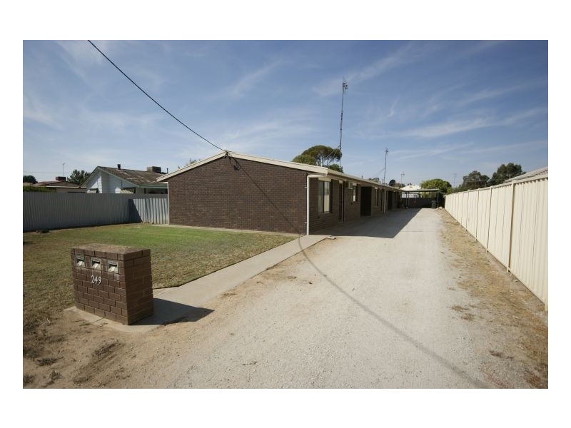 249 Victoria St, Deniliquin NSW 2710