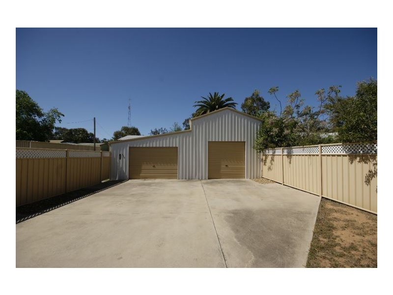 513 St Michael St, Deniliquin NSW 2710