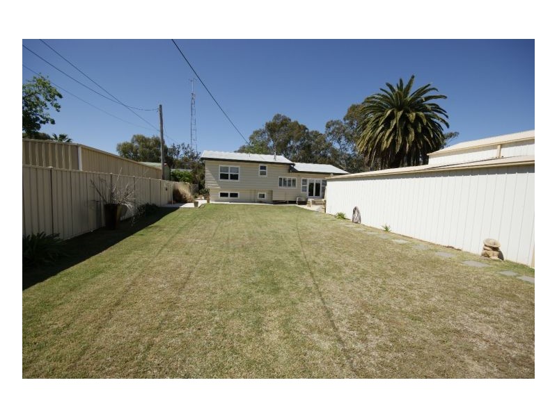513 St Michael St, Deniliquin NSW 2710