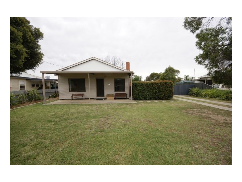 475 Poictiers St, Deniliquin NSW 2710