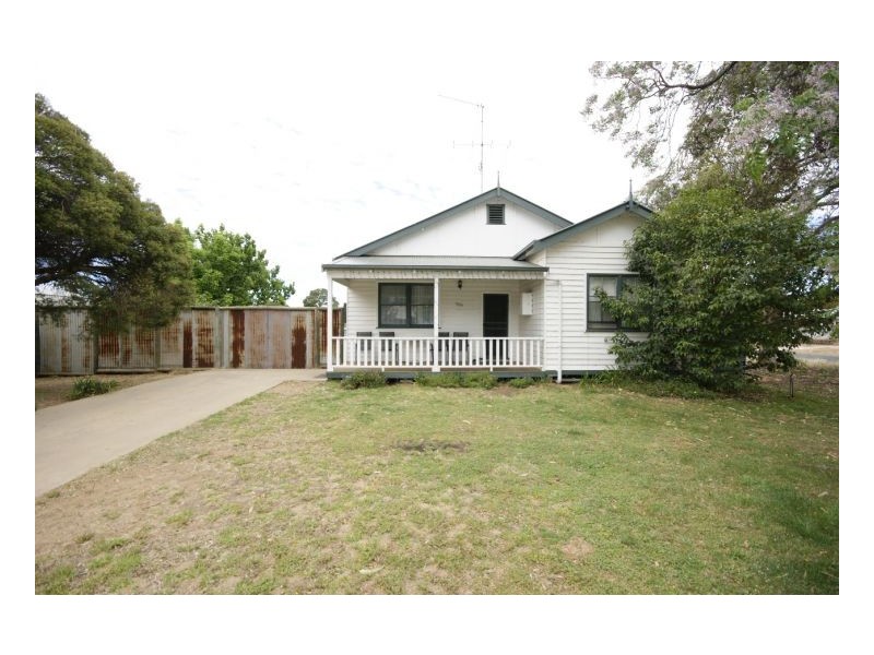 506 Maher St, Deniliquin NSW 2710