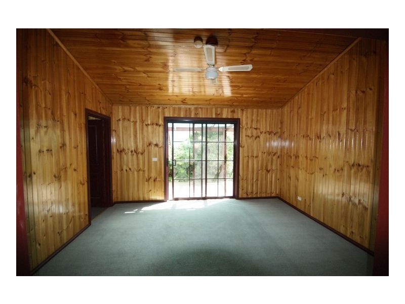 1/93 Macauley Street, Deniliquin NSW 2710