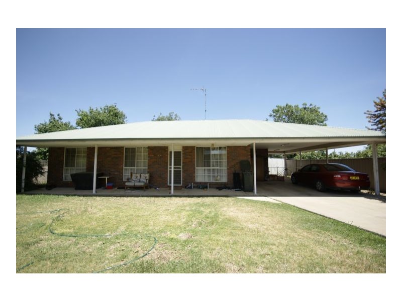 1&2 / 480 George Street, Deniliquin NSW 2710