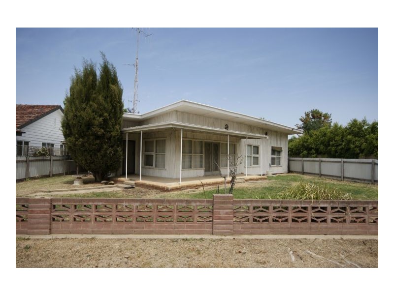 1&2 / 480 George Street, Deniliquin NSW 2710