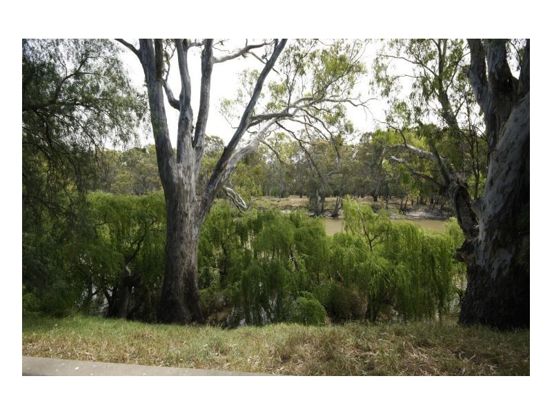 1&2 / 480 George Street, Deniliquin NSW 2710