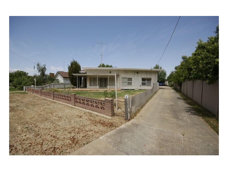 1&2 / 480 George Street, Deniliquin NSW 2710