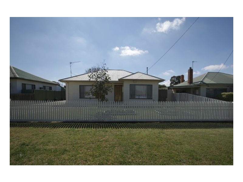 231 Henry Street, Deniliquin NSW 2710