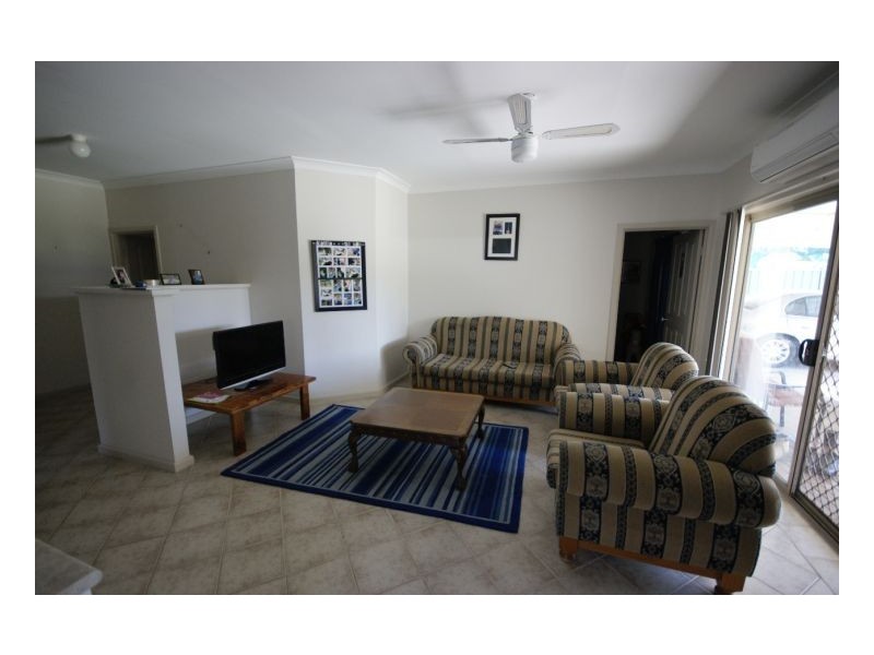 231 Henry Street, Deniliquin NSW 2710