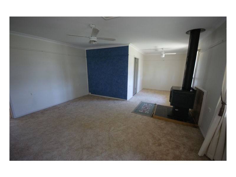 124 Butler St, Deniliquin NSW 2710