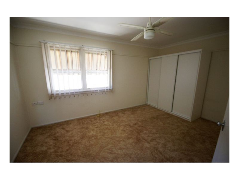 124 Butler St, Deniliquin NSW 2710