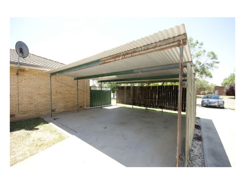 124 Butler St, Deniliquin NSW 2710