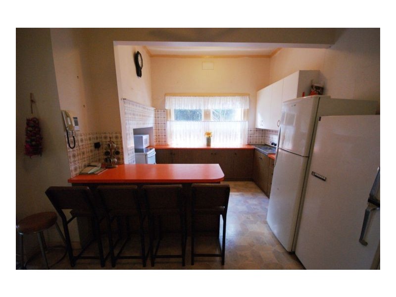 128 Edwardes Street, Deniliquin NSW 2710