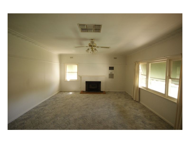 414 Henry Street, Deniliquin NSW 2710