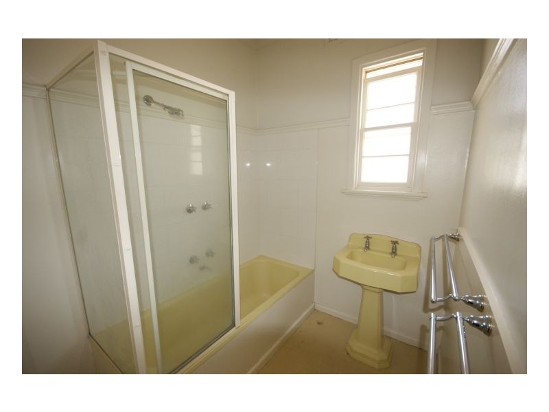 414 Henry Street, Deniliquin NSW 2710