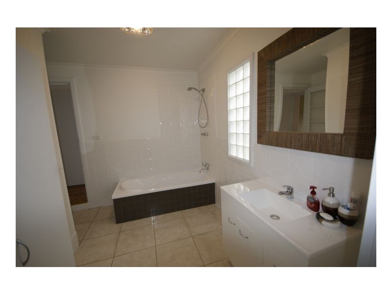 475 Poictiers Street, Deniliquin NSW 2710