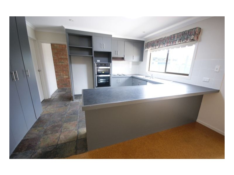 2 Taylor Court, Deniliquin NSW 2710