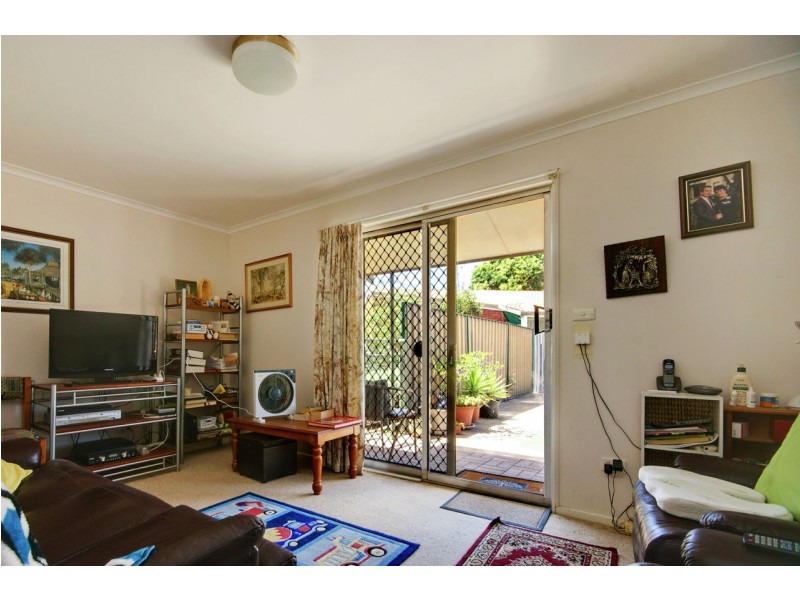 2/427 Harfleur Street, Deniliquin NSW 2710