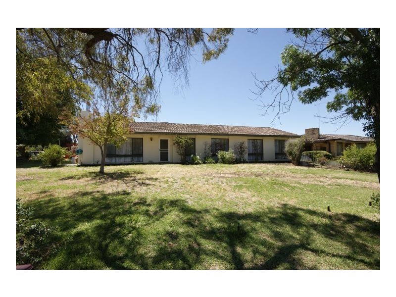 169 Browning Street, Deniliquin NSW 2710