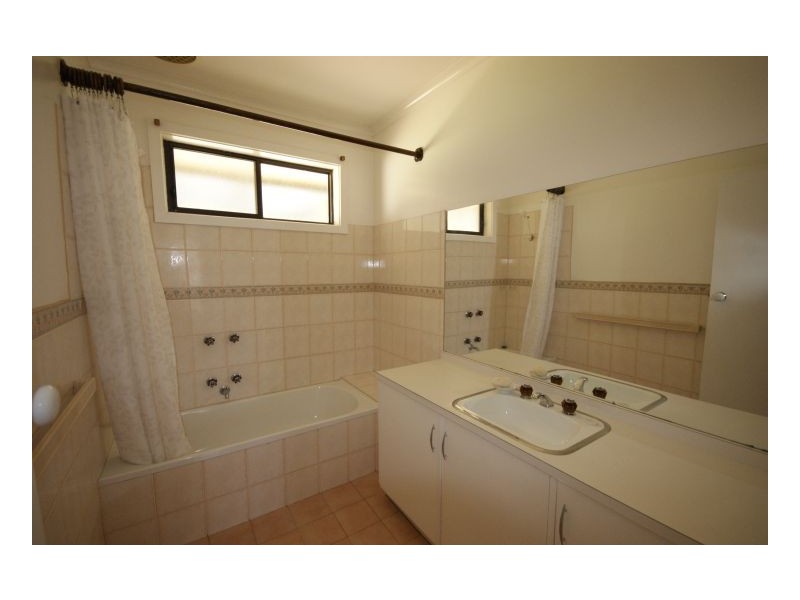 169 Browning Street, Deniliquin NSW 2710