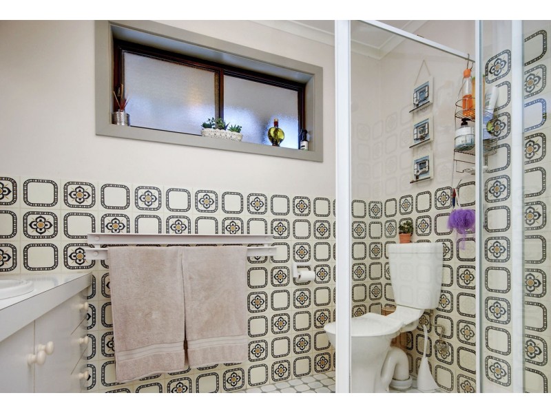 327 Jameson St, Deniliquin NSW 2710