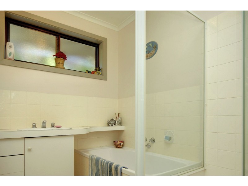 327 Jameson St, Deniliquin NSW 2710