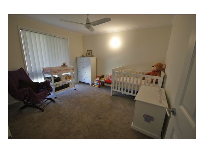 102 Ross St, Deniliquin NSW 2710