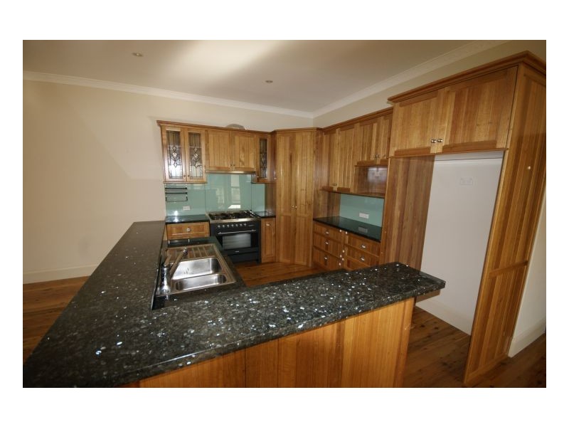 427 George Street, Deniliquin NSW 2710