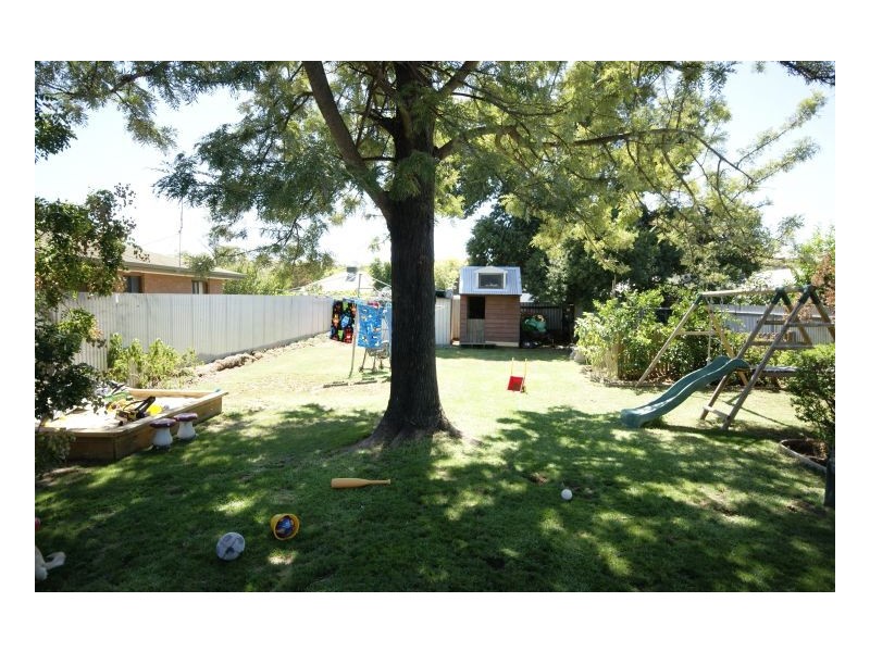 427 George Street, Deniliquin NSW 2710