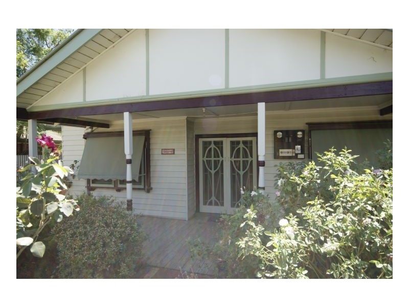 427 George Street, Deniliquin NSW 2710